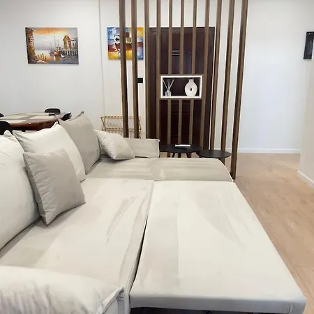 Modern Meets Comfort 2 Bedroom In Bllok Apartment Tirana